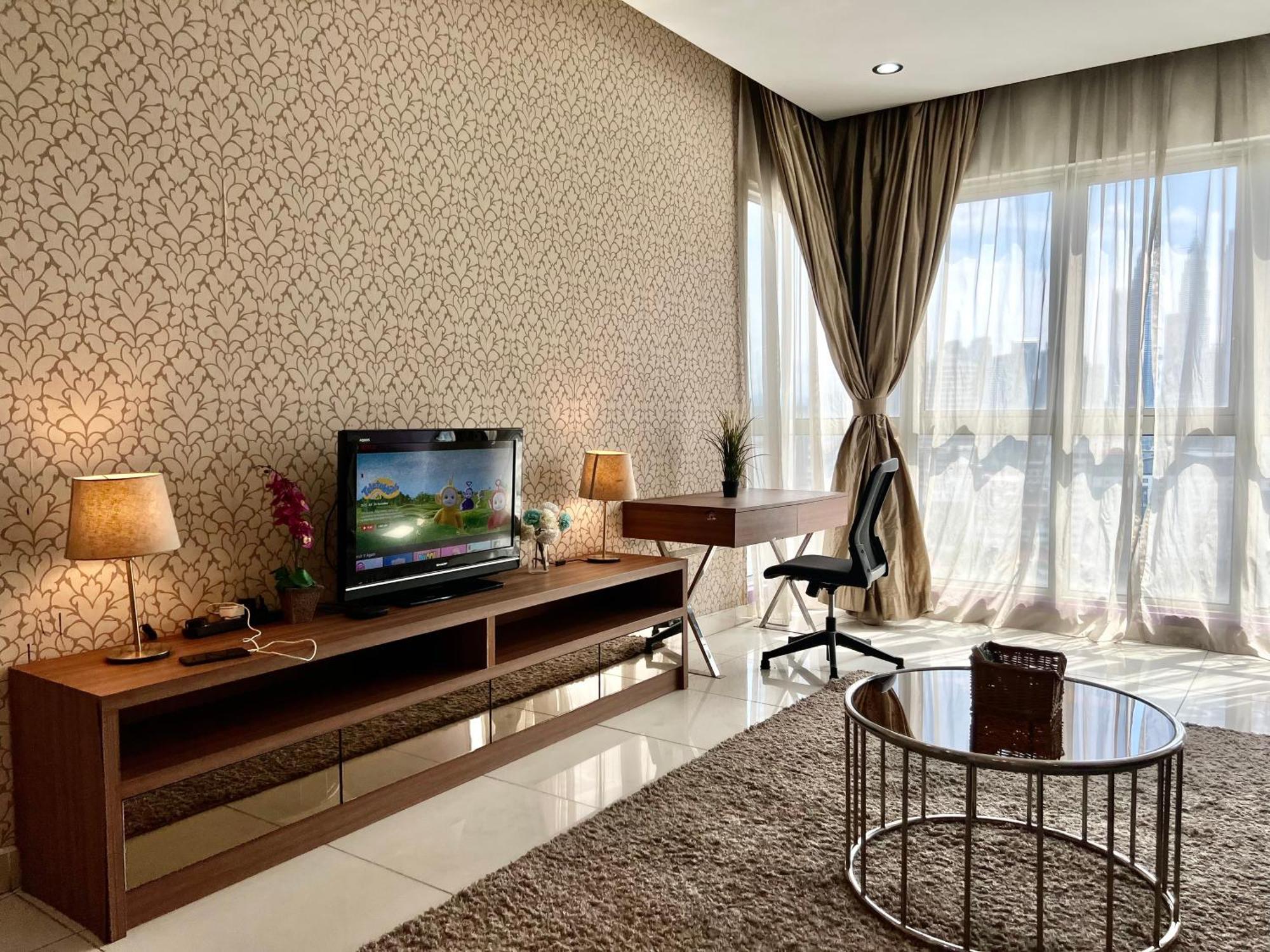 Regalia Service Suites Klcc Skypool 쿠알라룸푸르 외부 사진