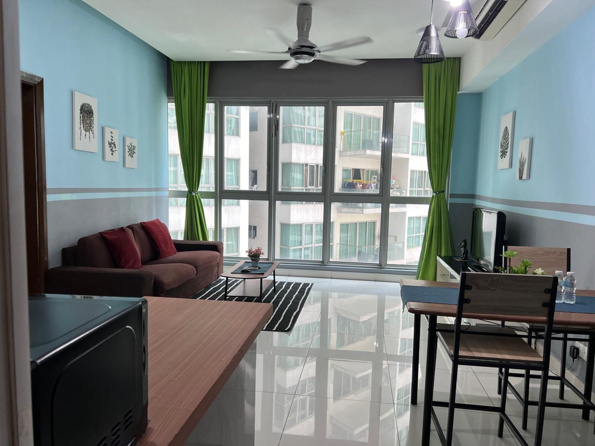 Regalia Service Suites Klcc Skypool 쿠알라룸푸르 외부 사진