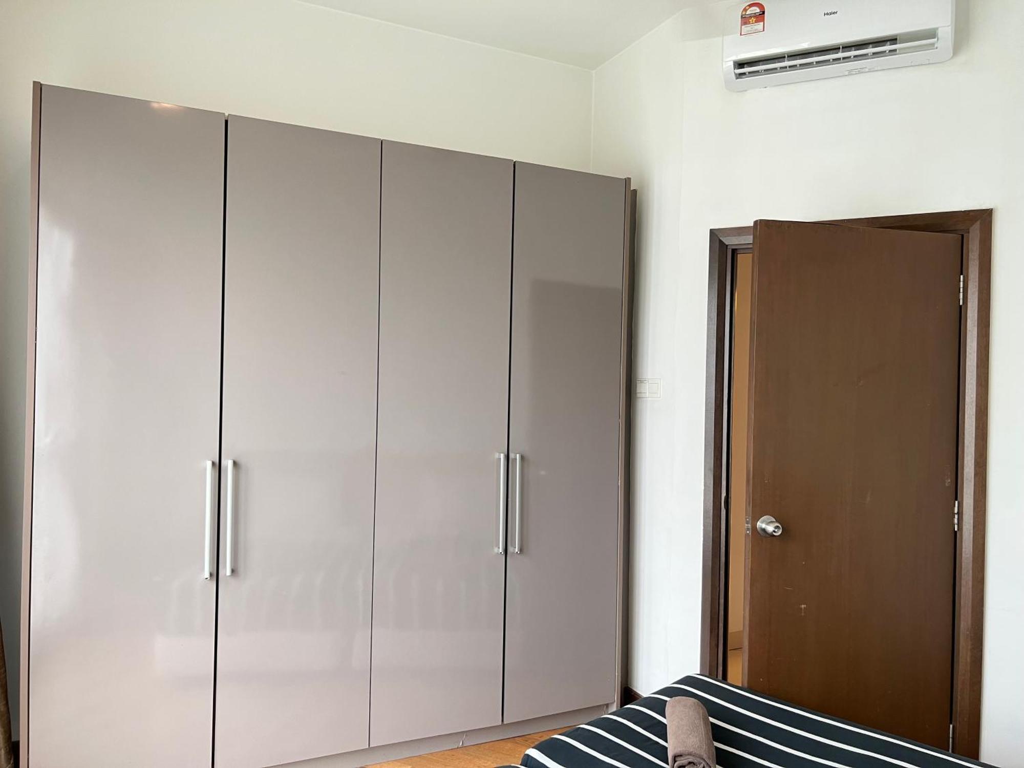 Regalia Service Suites Klcc Skypool 쿠알라룸푸르 객실 사진