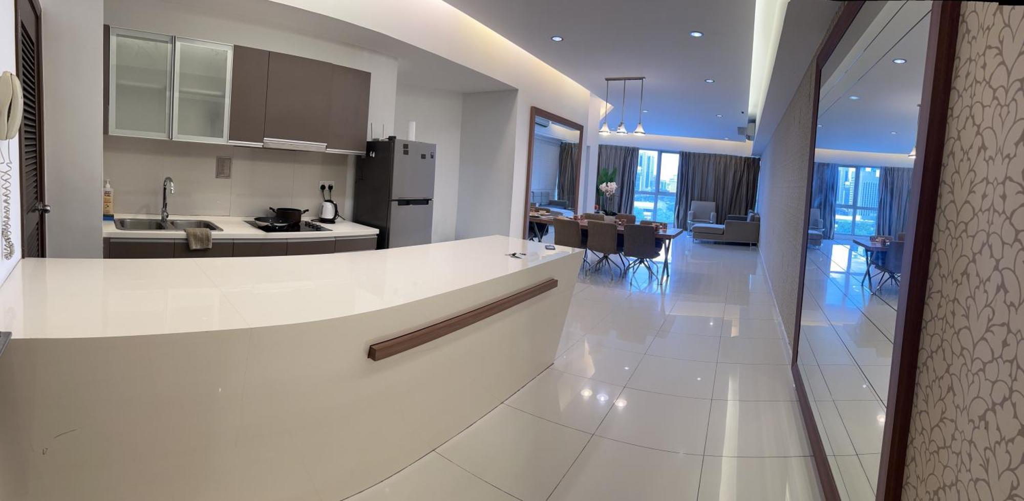 Regalia Service Suites Klcc Skypool 쿠알라룸푸르 객실 사진